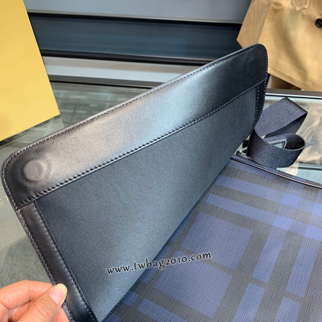 Burberry專門店新款男士信使包 巴寶莉翻蓋斜背包 yxb1299
